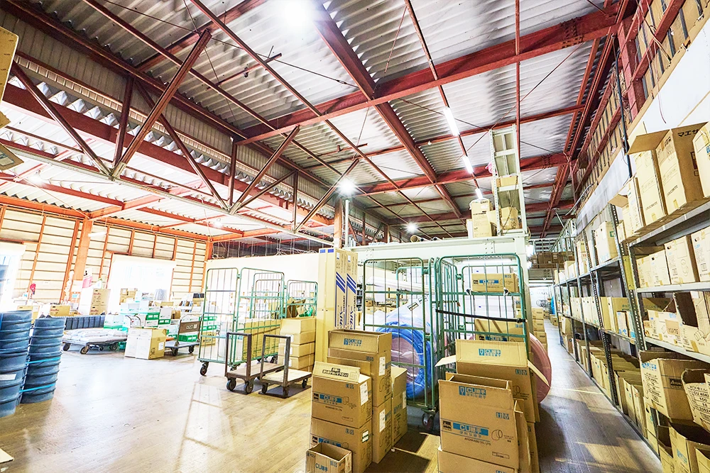 タインズの倉庫